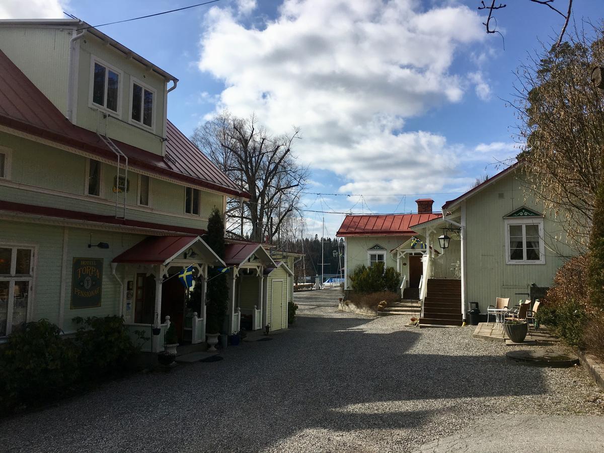 Hotell Torpa Pensionat - Sweden Hotels Södertälje Esterno foto